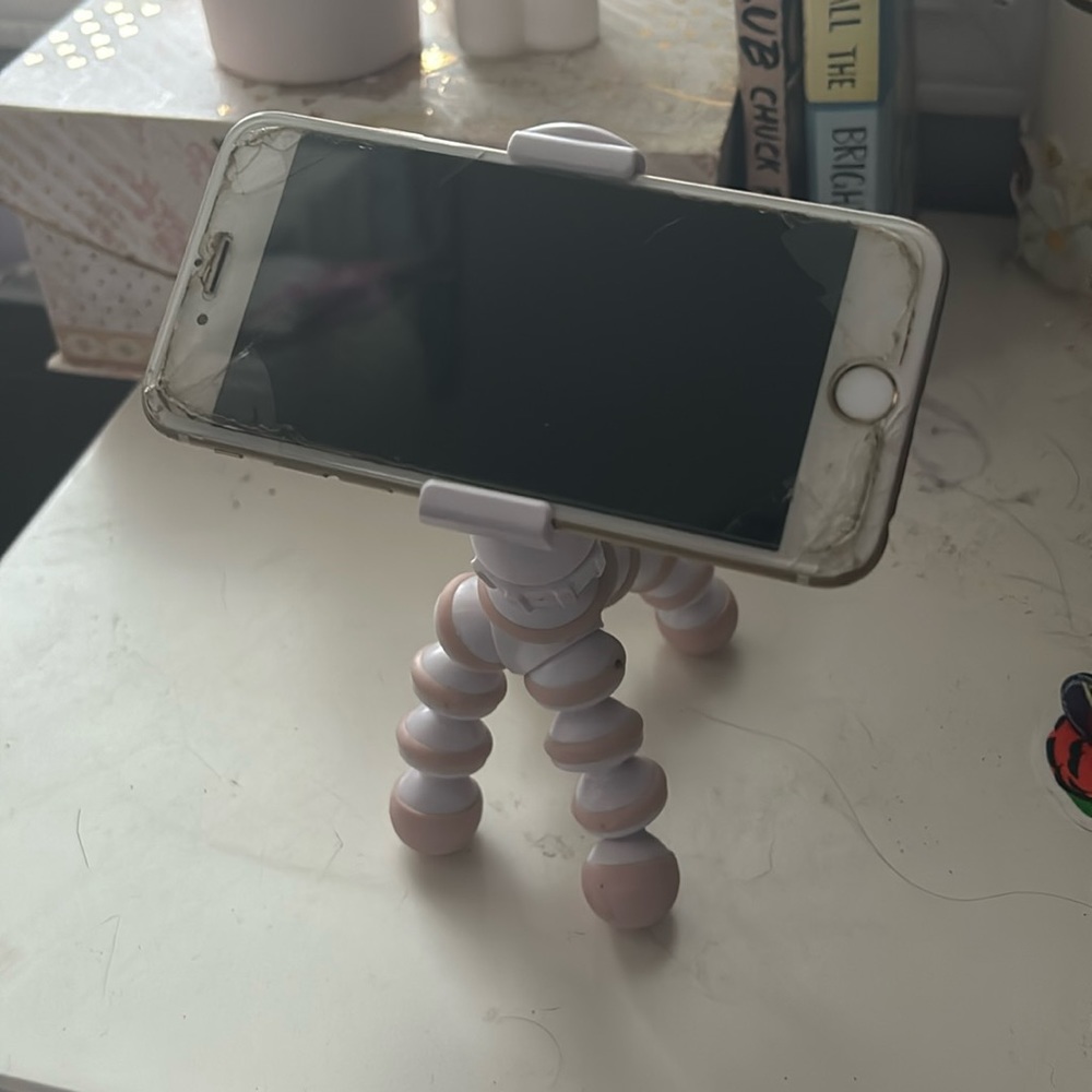 Unicorn mount flexible, phone grip + stand